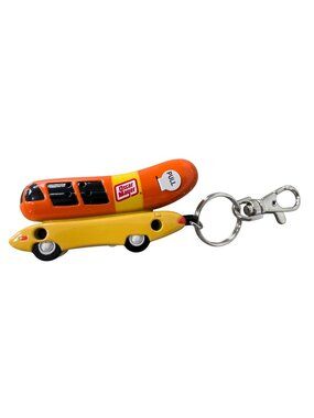 Oscar Mayer Wienermobile Keychain Toy 2005 Orange Plays Jingle Collectible NEW